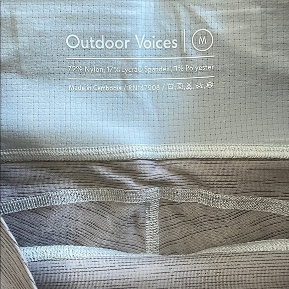 Outdoor voices techsweat shorts - Picture 3 of 4